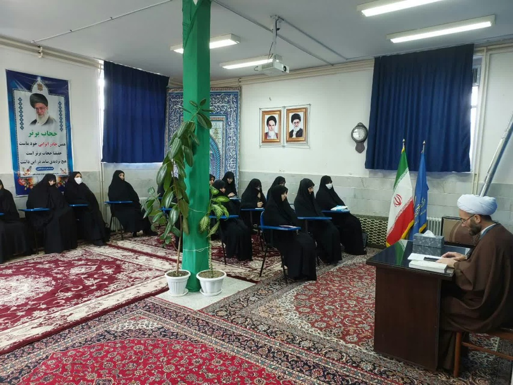 شرکت در انتخابات یک تکلیف شرعی است
