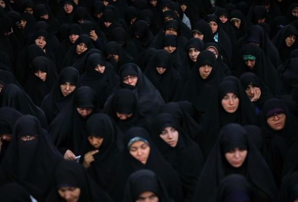 ضرورت حضور فعال، مستمر و جذاب طلاب خواهر در فضای مجازی/ هر حوزه گوشی شنوا و مشاوری دلسوز برای افراد جامعه باشد