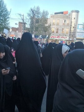 تصاویر/ حضور طلاب مدرسه علمیه فاطمیه محلات در حمایت از حمله موشکی سپاه به اسرائیل