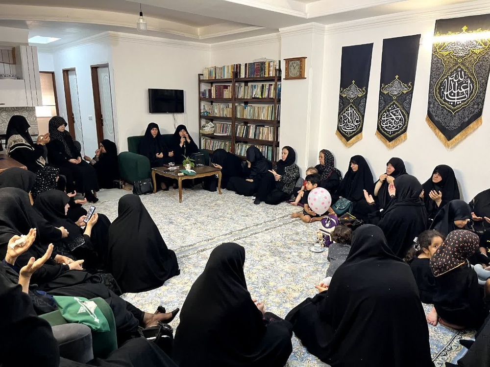 حیا صفتی ارزشمند است که آدمی را از آلوده شدن به مفاسد بی‌عفتی باز می‌دارد