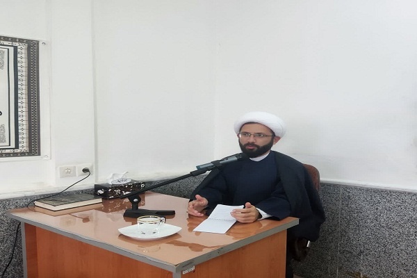 بانوان طلبه، منافع حمایت از جبهه مقاومت را به مردم تبیین کنند