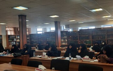 تصاویر/ اجلاس مدیران مدارس علمیه خواهران استان مرکزی