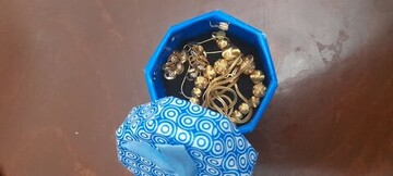 تصاویری از کمک‌های طلاب مدرسه علمیه فاطمه الزهرا ساوه به مردم غزه و لبنان