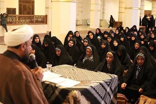 برگزاری همایش طلیعه حضور ۲۶۰ طلاب جدید حوزه علمیه خواهران فارس 