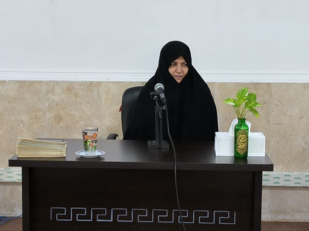 طلاب، به شبهات نوجوانان پاسخ دهند 
