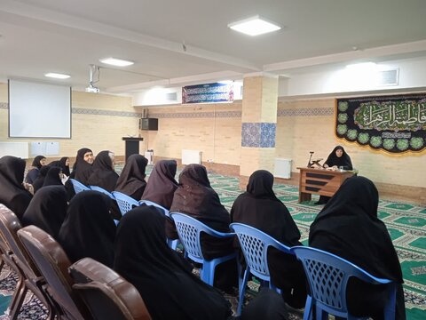 هر چه غیر خدا خسارت است