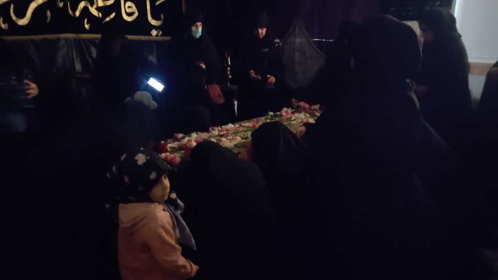 عطر شهید گمنام در مدرسه علمیه فاطمة‌الزهرا در کنگان پیچید