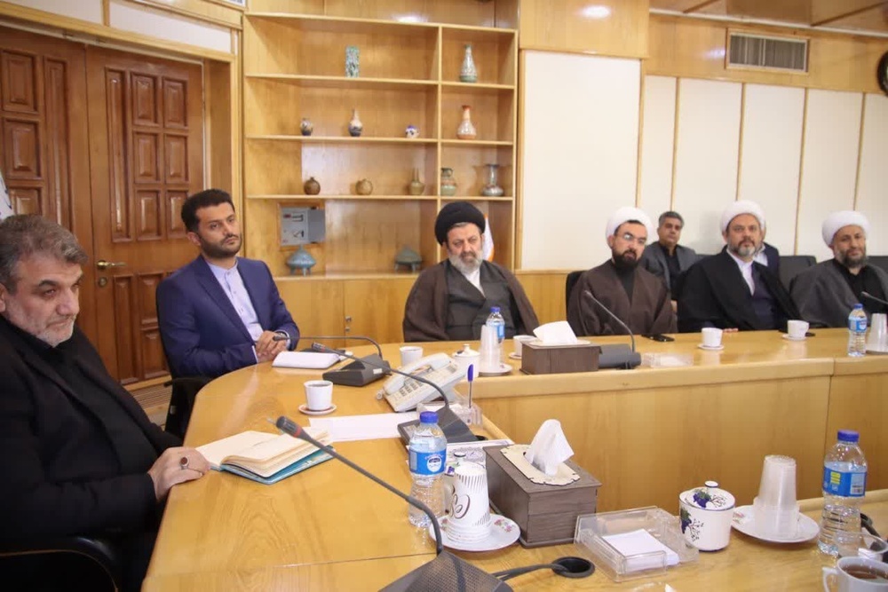 تصاویر / نشست هیأت اندیشهورز روحانیت استان با دکتر کولیوند، استاندار سمنان تصاویر / نشست هیأت اندیشهورز روحانیت استان با دکتر کولیوند، استاندار سمنان