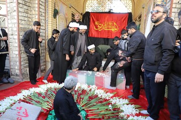 تصاویر/ تشییع و خاکسپاری شهید گمنام در مرکز مدیریت حوزه‌های علمیه خواهران