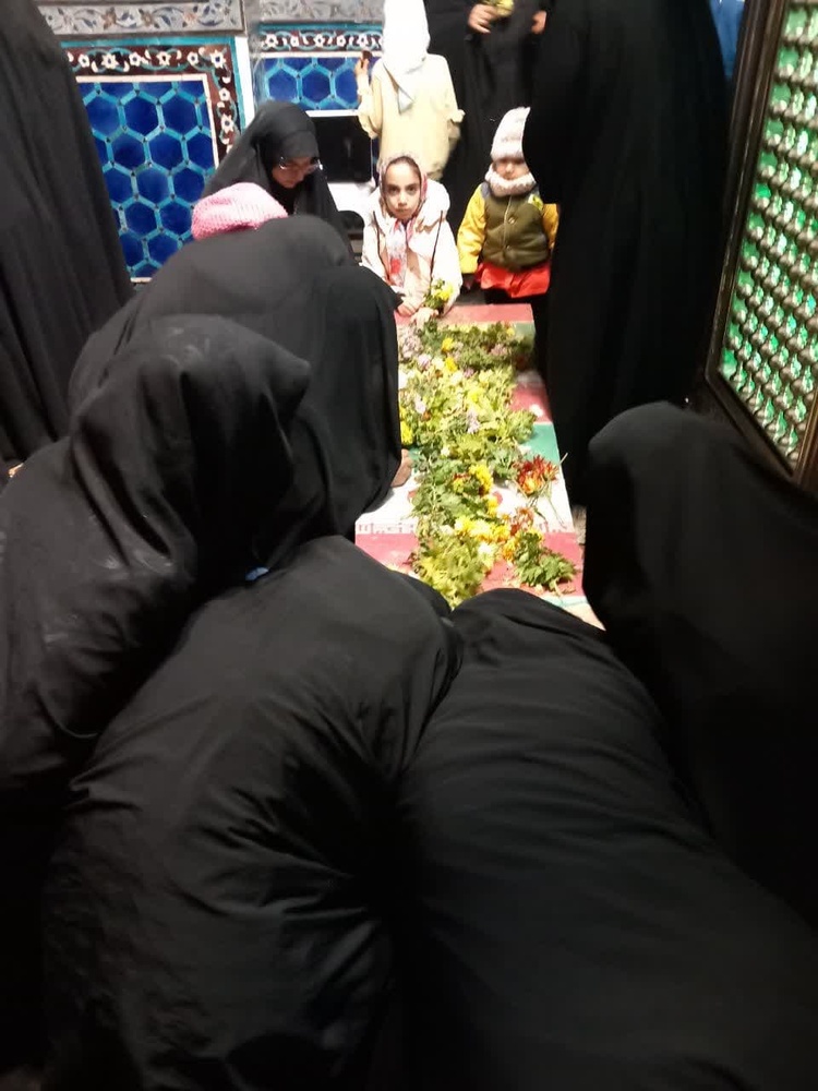 مراسم شهادت بی‌بی دو عالم‌ حضرت فاطمه زهرا سلام‌الله‌علیها به یمن ورود آلاله‌های بی‌نشان زهرائی بهاری شد 