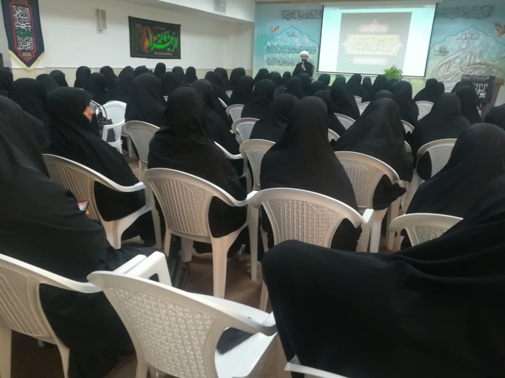 سومین روز عزاداری "در سوگ ریحانه" در سرخه برگزار شد