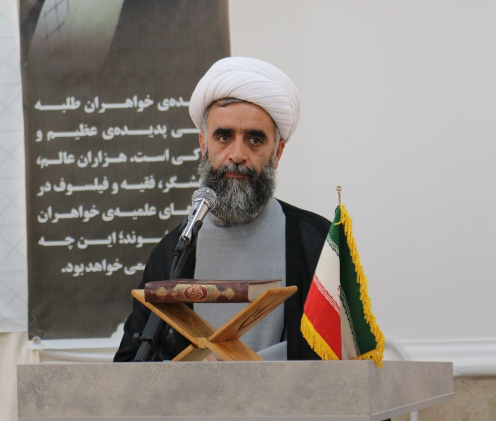 نباید به رژیم صهیونیستی فرصت تجدید قوا داد