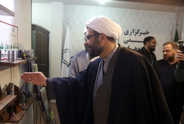 تصاویر/ بازدید مدیر حوزه های علمیه خواهران از خبرگزاری حوزه