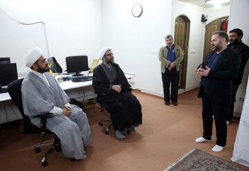 تصاویر/ بازدید مدیر حوزه های علمیه خواهران از خبرگزاری حوزه