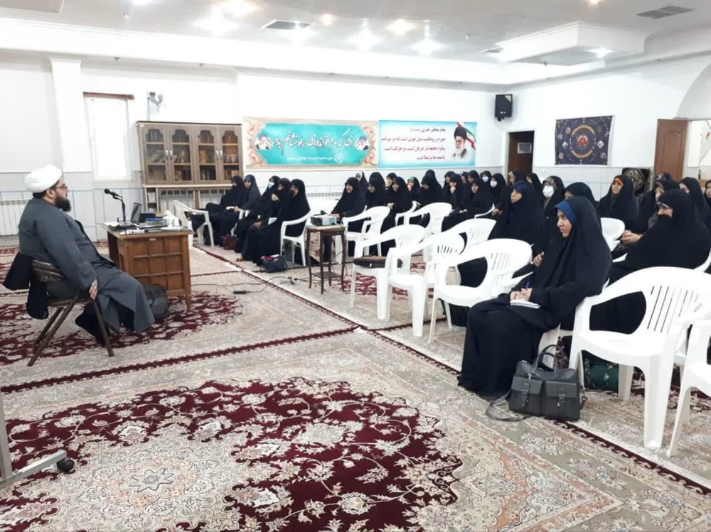 نشست تخصصی با عنوان «دانش‌افزایی فاطمی»