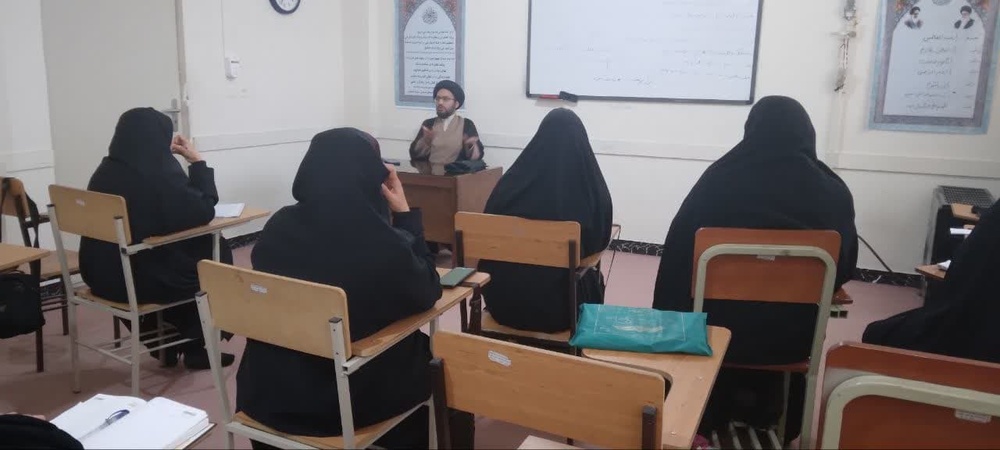  نشست هم‌اندیشی هفتگی اعضای کانون دانش‌آموختگان کوثر صادقیه 