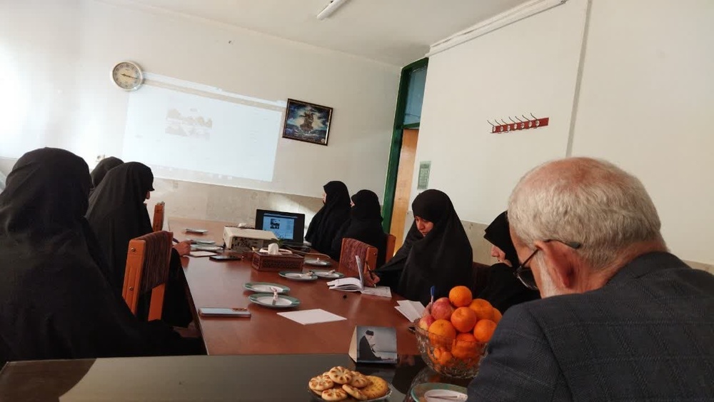 نشست تخصصی بررسی فرایند نشریات علمی پژوهشی و علمی تخصصی مدارس علمیه خواهران مازندران برگزار شد