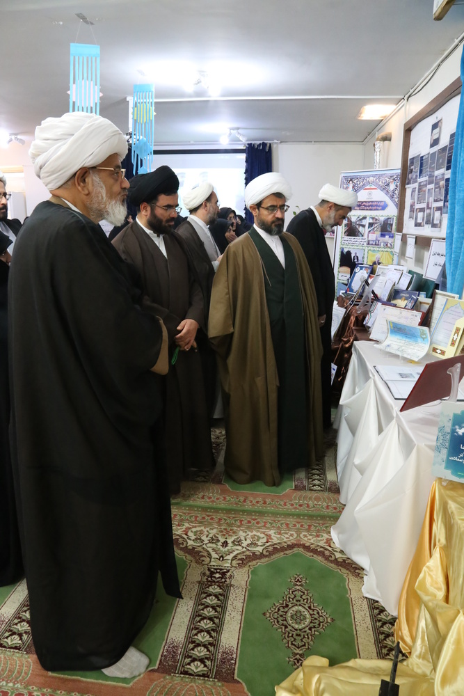 نمایشگاه پژوهش