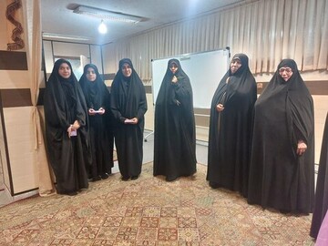 تصاویر/ تقدیر از برگزیدگان پژوهش و شرکت کنندگان در مناظرات دانشجویی در اراک