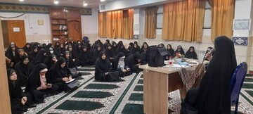 تصاویر/ تقدیر از فعالین پژوهشی مدرسه علمیه فاطمه الزهرا ساوه