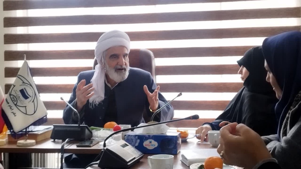 حضور بانوان در عرصه‌های مدیریتی و اجتماعی چشمگیر است