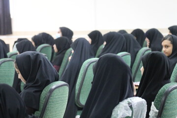 مراسم سالگرد شهید سلیمانی در مدرسه علمیه الزهرا س بوشهر