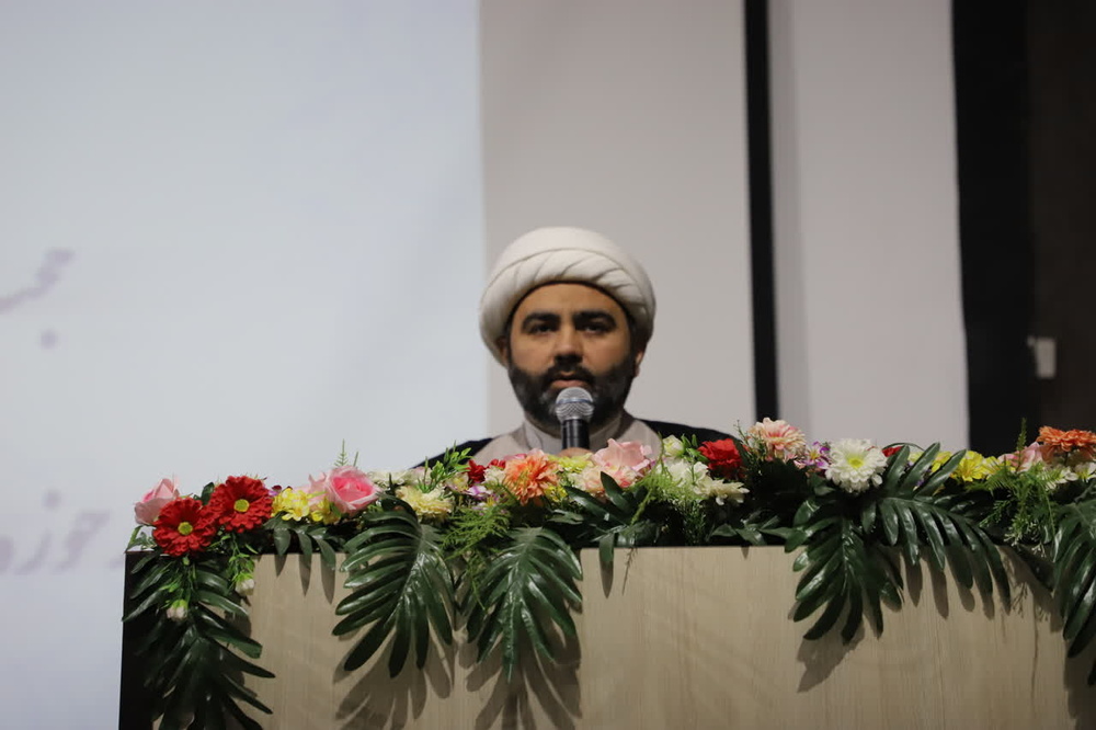 چگونگی استفاده از ظرفیت‌ زنان در تحقق الگوی سوم زن مسلمان