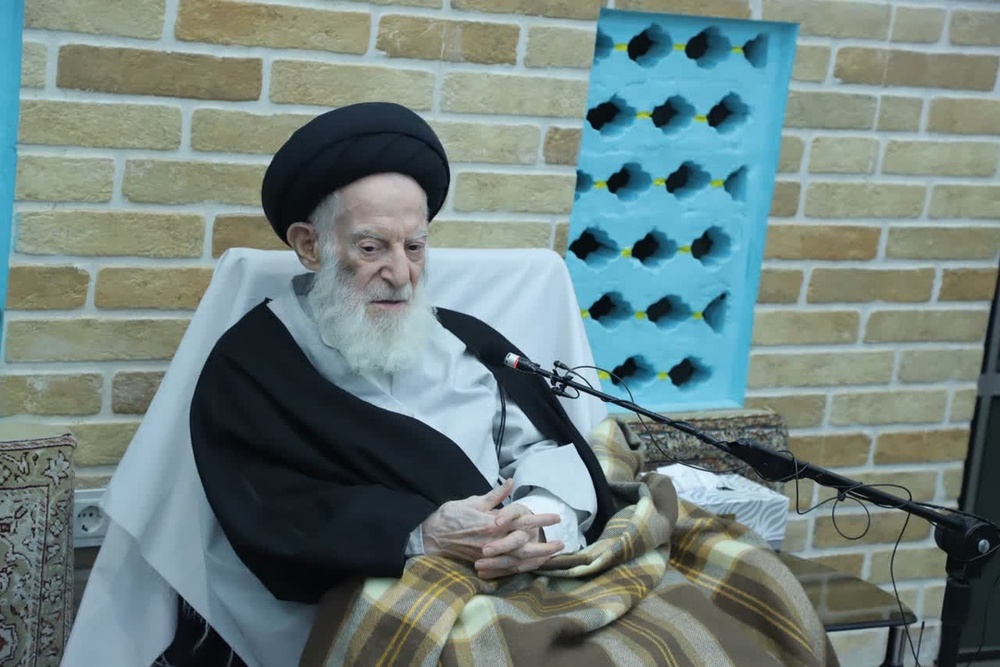 قرآن و اهل‌بیت علیهم‌السلام مکمل یکدیگرند