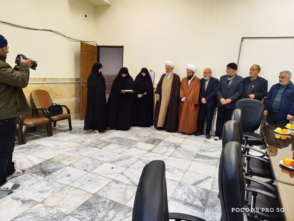 مراسم تکریم و معارفه مدیر مدرسه الراضیه شهرستان اسدآباد