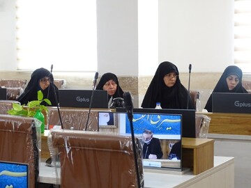 تحول بزرگ در حوزه‌ علمیه خواهران اصفهان؛ آغاز به کار نخستین گروه‌های علمی-تربیتی