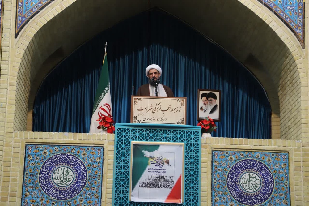 ملت ایران توانسته با صدای بلند در برابر استکبار بایستد