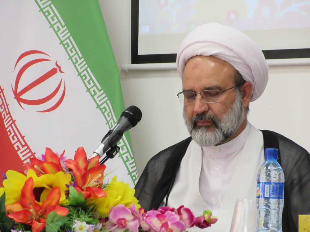 وحدت کلمه و رهنمودهای رهبری عامل ایستادگی ملت است