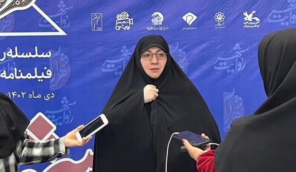 زنان شهیدپرور و هنرمند اصفهانی، خالق نمایشگاه زاینده نور هستند