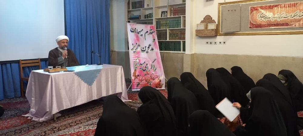 برگزاری نشست معارفی مهدوی درمدرسه علمیه الزهرا (س) اسلامشهر