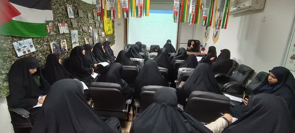 اعطای مدرک دوره توانمندی تربیت مربی کودک و نوجوان 