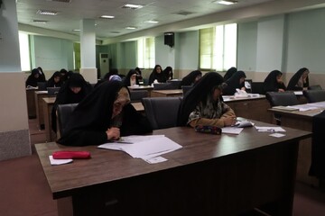 تصاویر/رقابت علمی ۱۵۰ طلبه برتر استان البرز در یازدهمین المپیاد علمی حوزه‌های علمیه خواهران