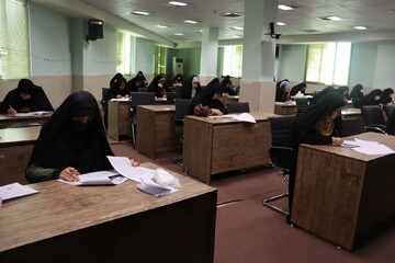 تصاویر/رقابت علمی ۱۵۰ طلبه برتر استان البرز در یازدهمین المپیاد علمی حوزه‌های علمیه خواهران