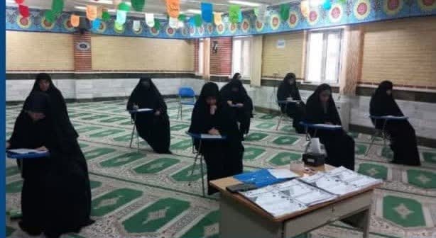 برگزاری مرحله استانی رقابت علمی خواهران طلبه در لرستان 