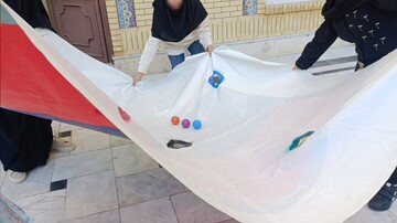 تصاویر/ ضیافت افطاری کودکان بهزیستی در حوزه علمیه خواهران بوشهر