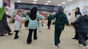 تصاویر/ ضیافت افطاری کودکان بهزیستی در حوزه علمیه خواهران بوشهر