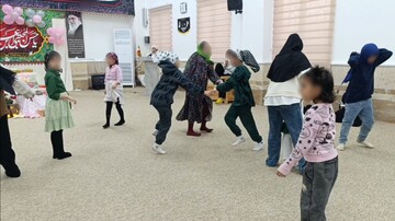 تصاویر/ ضیافت افطاری کودکان بهزیستی در حوزه علمیه خواهران بوشهر