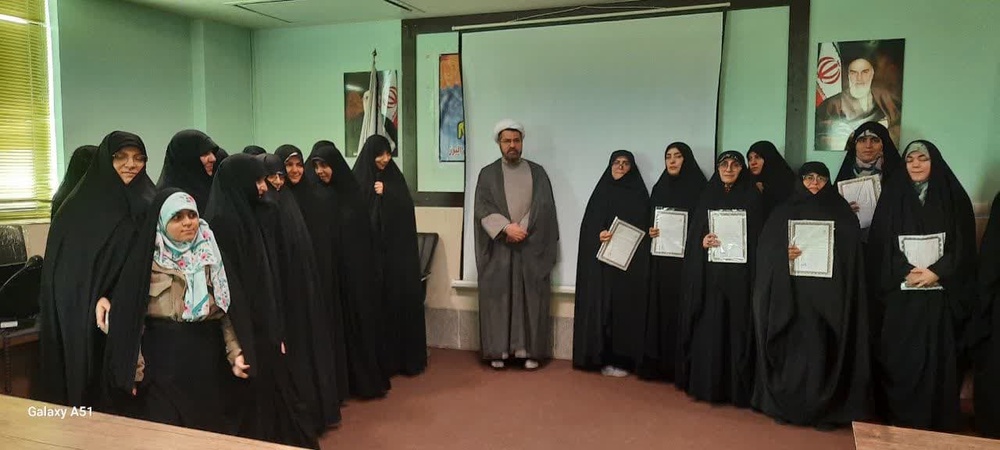 درخشش پژوهشگران البرزی در جشنواره بانوی کرامت و مسابقه پژوهش گروهی رشد