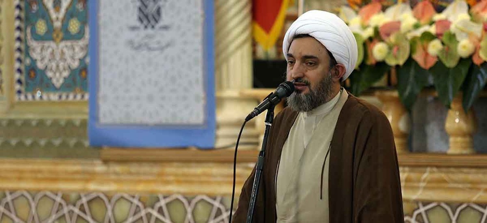 ازدواج آسان و به‌موقع مشکلات جامعه را مرتفع می‌کند