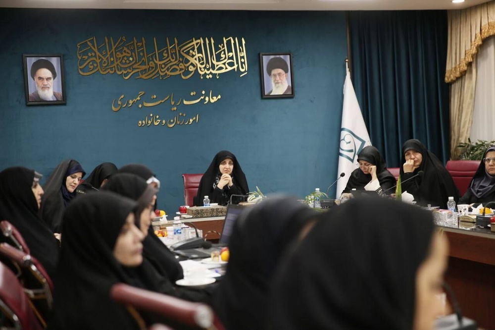 معاونت زنان، صرفا زینت مجالس دولت چهاردهم بوده است