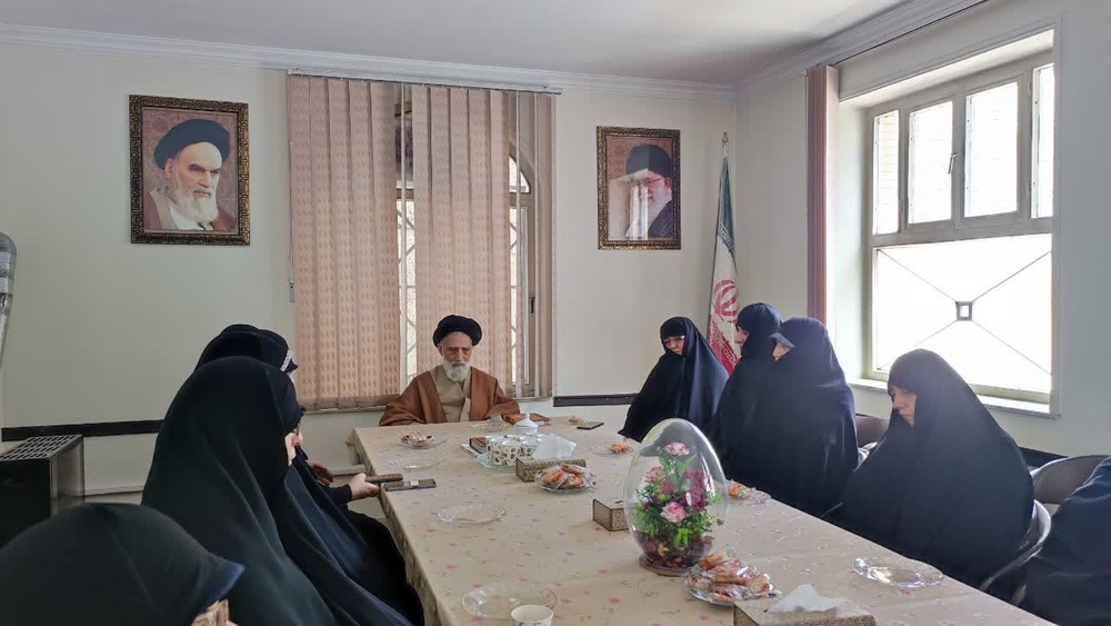 تحول در اجتماع را باید ابتدا از خود شروع کنیم