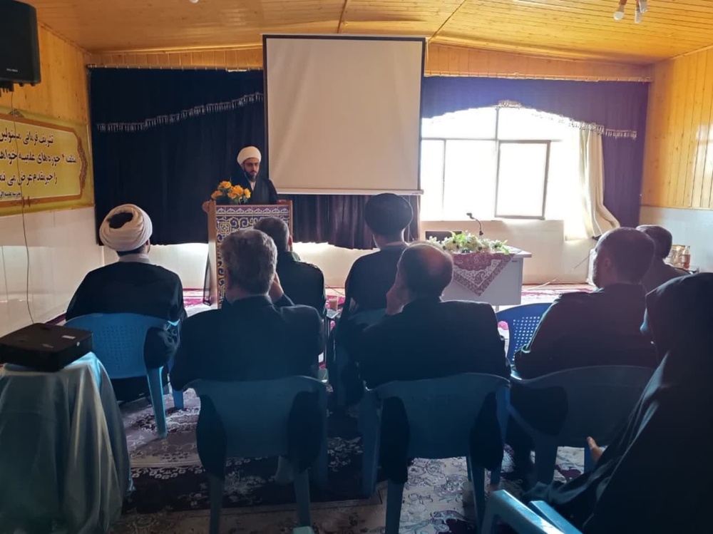 بانوان اصفهانی پیشگامان علمی در تاریخ حوزه‌های علمیه هستند