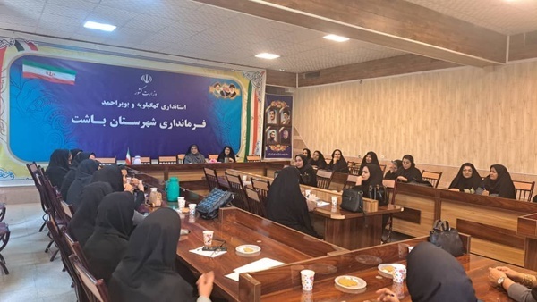 نقش زنان در استقرار جمهوری اسلامی انکار ناشدنی است