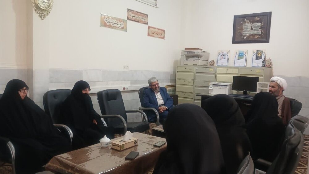 بررسی میدانی مسائل آموزشی و فرهنگی مدرسه علمیه معصومیه یزد