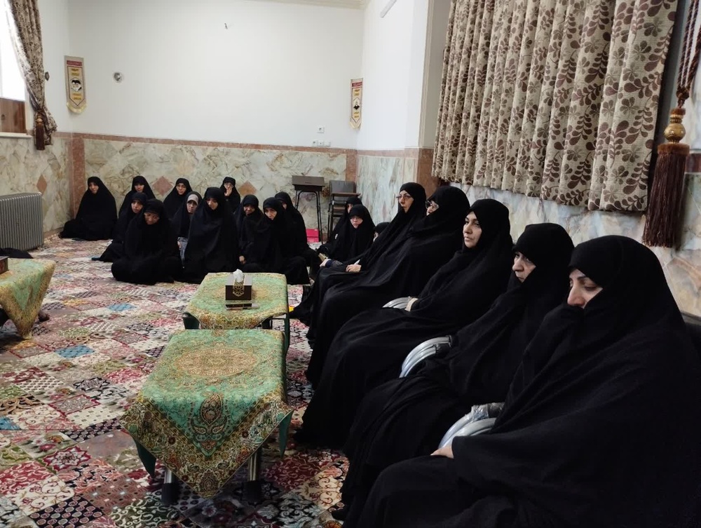 بازدید معاونان پژوهش و آموزش حوزه‌های علمیه خواهران از مدرسه علمیه یزد