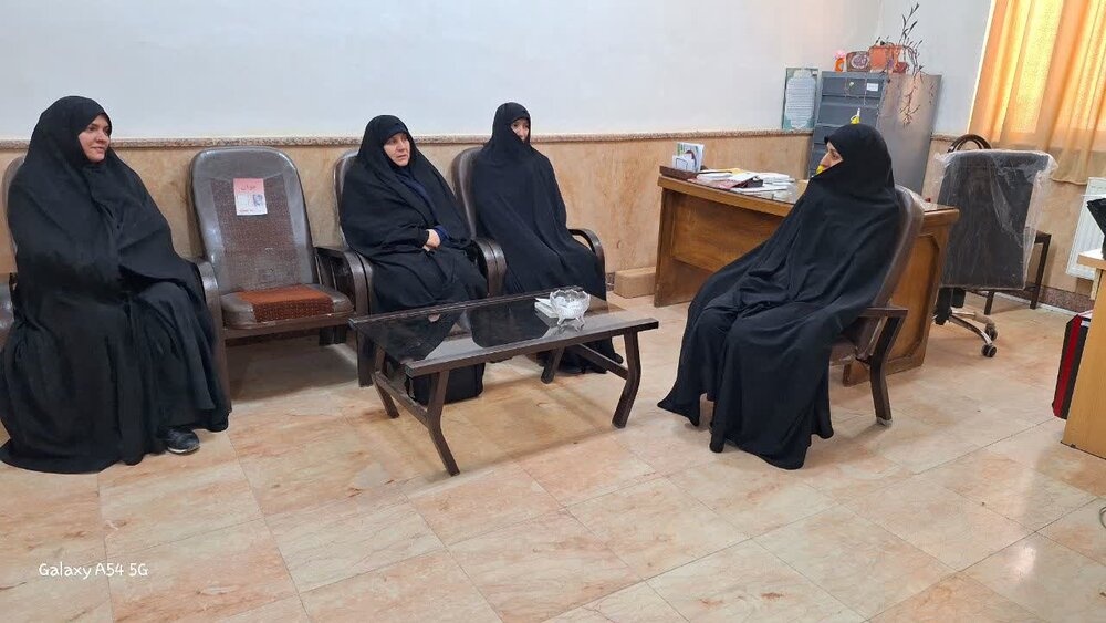 برگزاری کارگاه‌های مشاوره و بررسی نقش خانواده